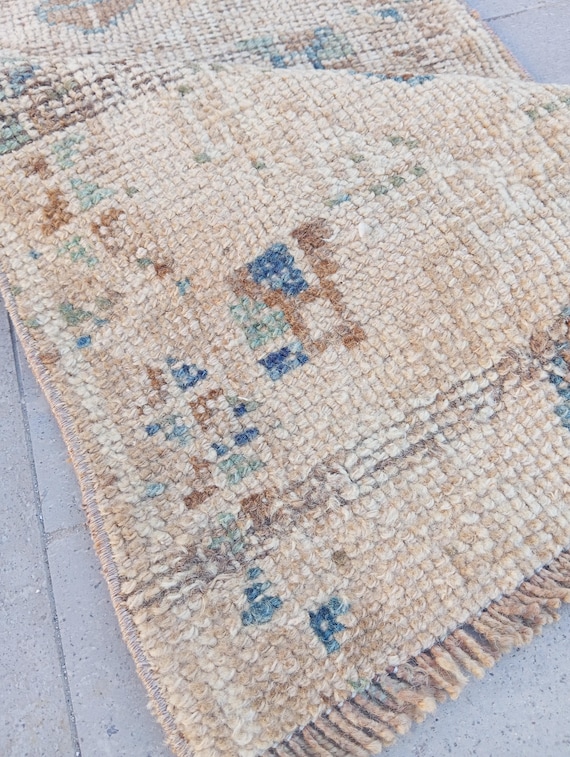 Vintage Turkish Oushak Rug: Brown, Blue, Beige Wool (1.10x3.10 Ft)