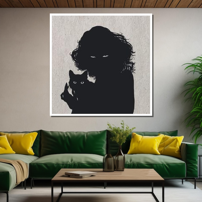 Puede incluir: Una silueta en blanco y negro de una persona sosteniendo un gato. La persona est&aacute; de frente y el gato est&aacute; mirando al espectador. El fondo es gris claro.