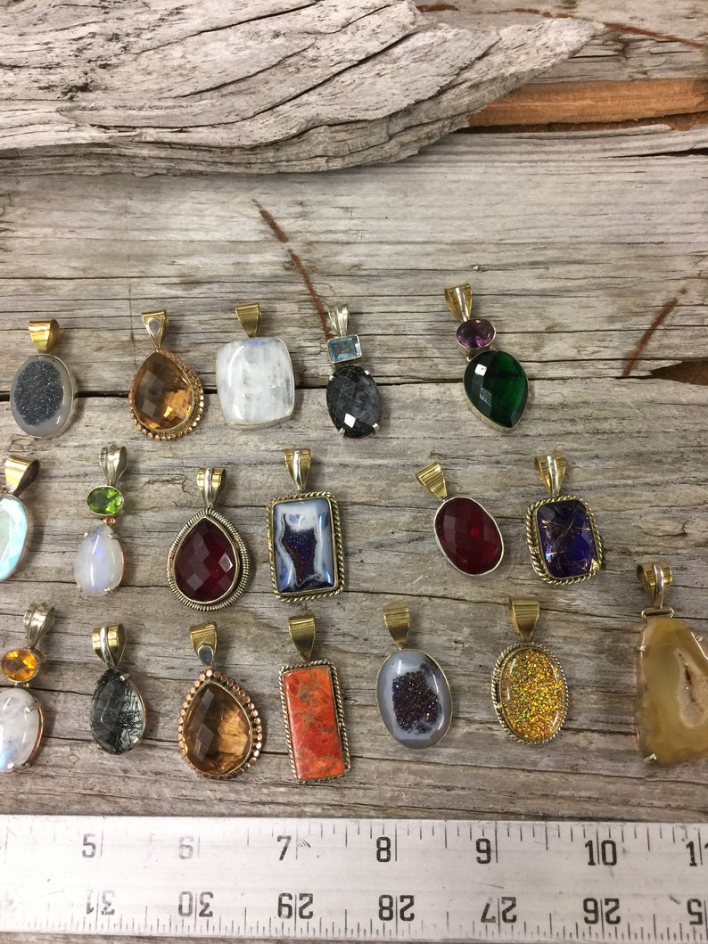 Assorted Vintage Pendants Necklaces Sample Jewelry Pendant Etsy