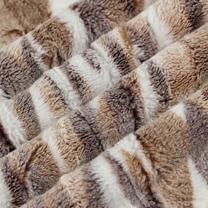Luxe Cuddle Frosted Himalayan Autumn