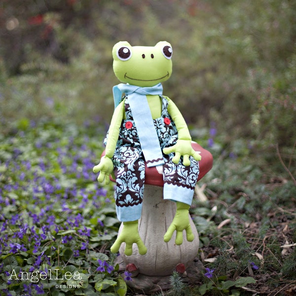 Frog Pattern. Stuffed Frog PDF Sewing Pattern. Fergus the Frog Softie Pattern. Instant Download Digital Pattern