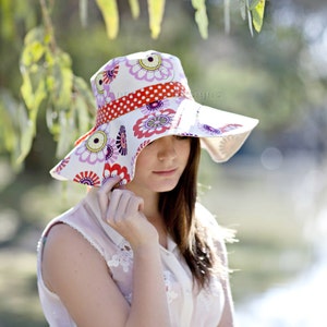 Womens Sun Hat Pattern. Spring Blooms Sunhat PDF Sewing Pattern. Reversible Wide Brimmed Sun Hat with Optional Trim