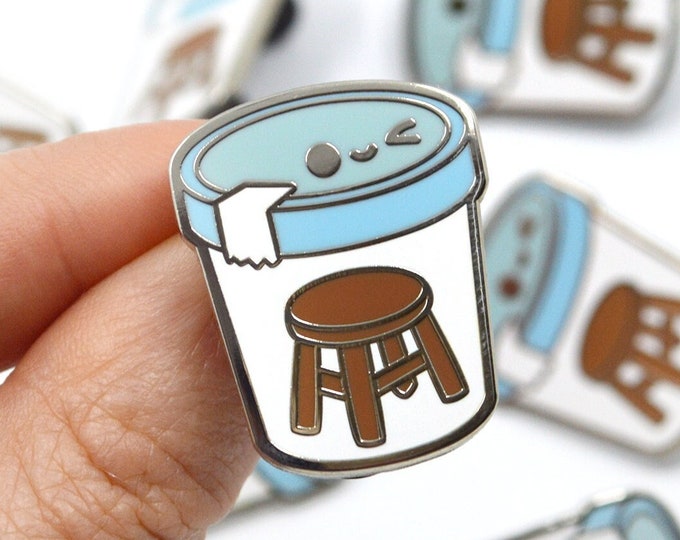 Stool Sample Enamel Pin, Funny Gift for Nurses, Nursing Students, Clinical Lab Techs, MLT, MLS