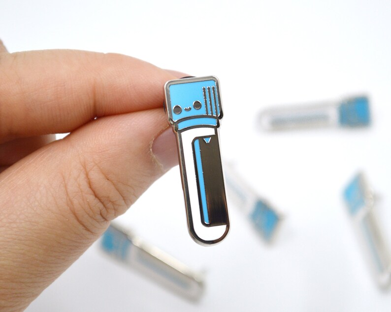 Blood Tube Enamel Pin for Nurses, Phlebotomists, Phlebotomy Techs, MLS MLT, Medical Assistant, IV Team, Blood Bank, Med Surg, Healthcare Blue