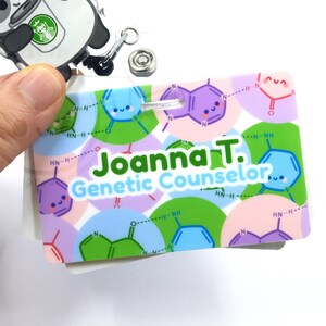 Insigne ADN au dos, Porte-nom personnalisé pour scientifiques de laboratoire clinique, MLS, MLT, Joli cadeau de la semaine technique de laboratoire, Conseillers en génétique, Biologie moléculaire