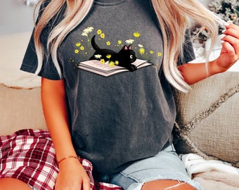 Comfort Colors Black Cat Reading Book T-Shirt