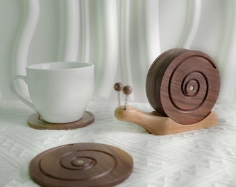 Posavasos de madera con forma de caracol, posavasos artesanal con adorable soporte para caracoles, decoración única para el hogar hecha a mano, mantel individual de madera, ideal como regalo de cocina.