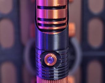 The Warden Light up collapsible lightsaber!