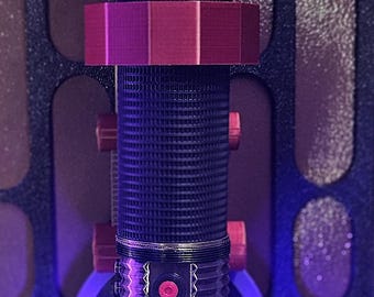 Elite Series Saber: Exposed Pommel Light Core, Blade Plug & Belt Clip