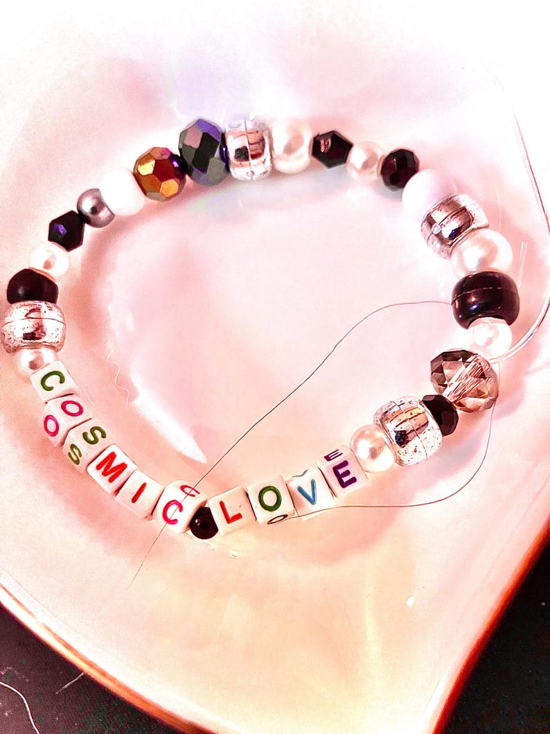 Funny Unhinged TTPD Friendship Bracelet – Humorous Swiftie Gag Gift cosmic love