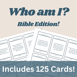 以下が含まれることがあります： 聖書をテーマにした「私は誰？」ゲームの白地に黒文字のカード125枚セット。カードには、聖書の人物に関するヒントと答えが書かれています。カードのテキストには、聖書の節と聖書の人物の名前が含まれています。