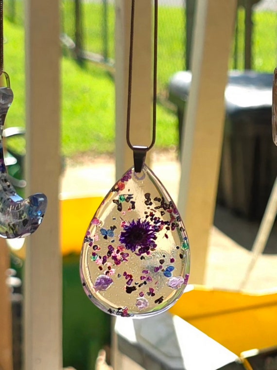 Purple Dried Flower Tear Drop Resin Pendant: Stainless Steel Snake Chain Necklace