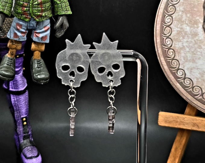 Post Stud Earrings/Glow in the Dark Skulls