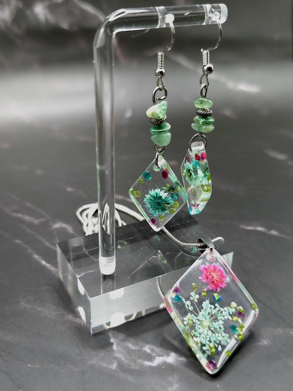 Handmade Resin Flower Jewelry Set: Stainless Steel Necklace and Earrings