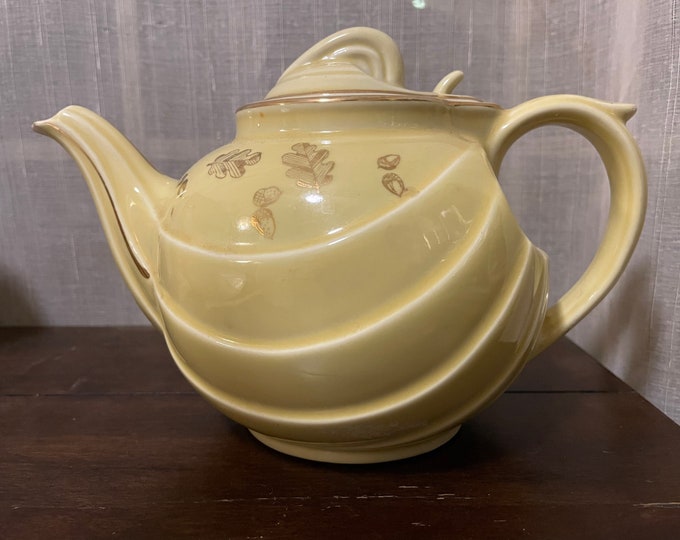 Vintage Hall 0799 6 Cup Parade Teapot Yellow With Gold Trim, Acorns