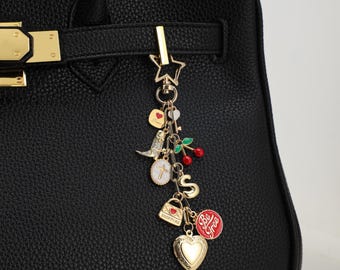 Personalized charm keychains, pendant keychains, bag charms, charm bag charms, personalized keychains, car keychains, wallet accessories