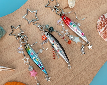 Customized initial fish lure keychain, fish lure keychain, fishing keychain, gift for fishing enthusiasts, fun pendant, gift for father