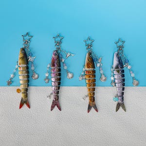 Customized initial fish lure keychain, fish lure keychain, fishing keychain, gift for fishing enthusiasts, fun pendant, gift for father