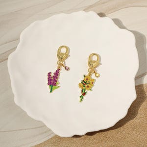 Gepersonaliseerde bedelsleutelhanger, boho-bloemsleutelhanger, geboortesteensleutelhanger, sleutelhangersieraden, autosleutelhanger, cadeaus voor haar