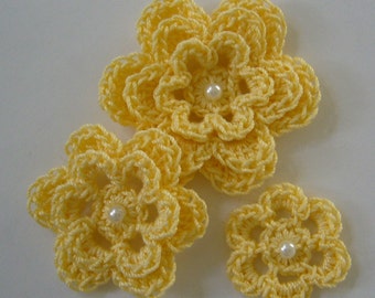 Yellow Crocheted Flowers with a Pearl - Cotton Flowers - Crocheted Flower Embellishments - Crocheted Flower Appliques