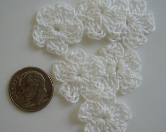 Tiny White Crocheted Flowers - Cotton Flowers - Crocheted Flower Embellishments - Crocheted Flower Appliques - Set of 6