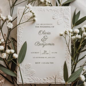 Elegante Hochzeitseinladung | Minimaler Blatt Prägestil | Nur digital, nicht für den Druck