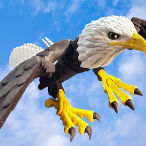 3D Printed Articulating Bald Eagle – Poseable Symbol of Freedom