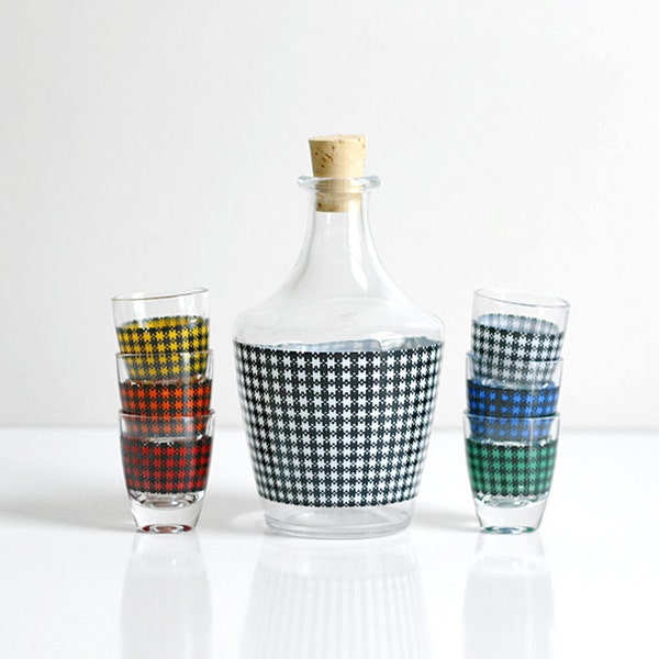 Mid Century Modern Houndstooth Shot Glasses and Decanter Set from France / Colorful Vintage Liquor Set