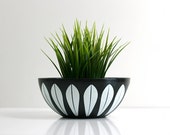 Vintage Cathrineholm Black and White Enamel Lotus Bowl