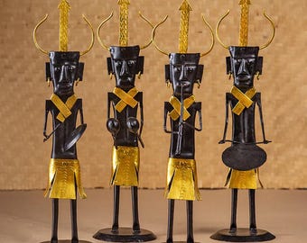 Músicos de cabeza de toro de hierro forjado hechos a mano, 100 % hechos a mano, escultura de metal, arte popular indio, decoración de sala de estar, obra de arte única
