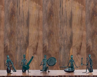Conjunto de cinco músicos de hierro forjado hecho a mano, decoración tribal, arte musical rústico, figuras musicales de estilo antiguo, regalo para amantes de la música.