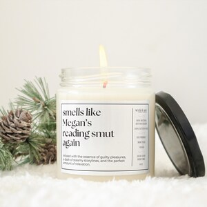 Smut Reader Gift, Smut Reading Candle, Funny Gift for Smut Lovers, STFUATTDLAGG Candle, Spicy Book Club Gift, Romantacy, Bookstagram afbeelding 4