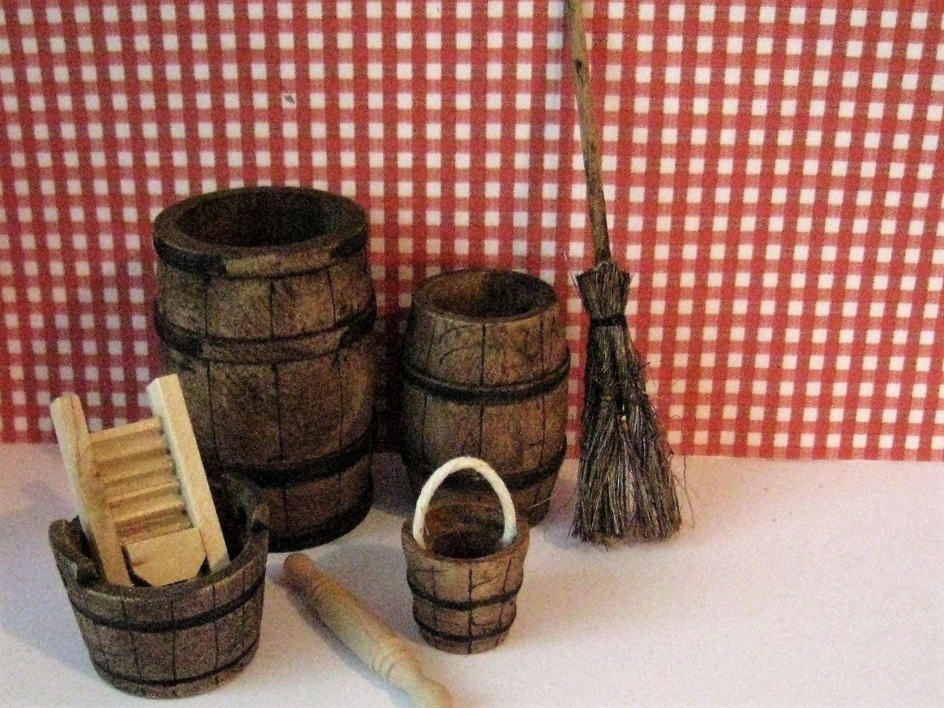 dollhouse items