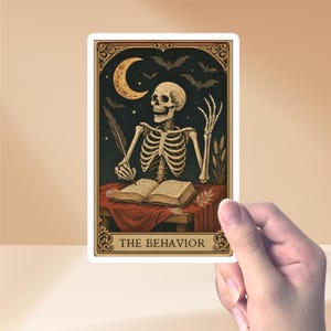 Pegatina de la carta del Tarot del Esqueleto de Halloween: Regalo para analistas de conducta