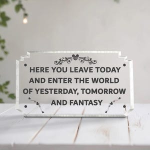 Plaque d&#39;entrée, panneau d&#39;entrée de Disneyland, décoration d&#39;intérieur sur le thème magique, cadeau classique pour un amoureux de Disney, cadeau pour une nouvelle maison