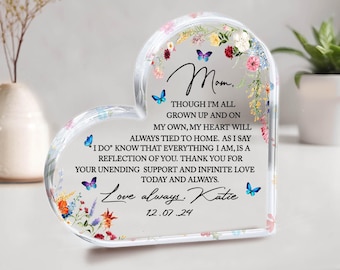 Regalo personalizado para la madre de la novia de su hija, regalo de boda con atuendo personalizado para mamá, placa acrílica con corazón con impresión de mamá e hija.