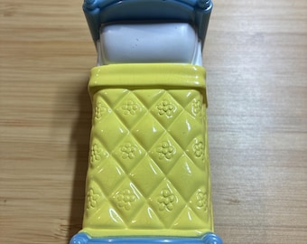 Fisher Price Sweet Streets Dollhouse Cottage Single Kid Bed Blue & Yellow