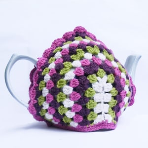 Granny Style Tea Cosy Crochet Pattern PDF Instant Download image 1