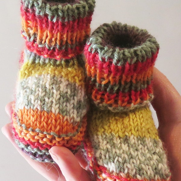 Baby Booties, Knitting Pattern PDF, newborn, baby boys booties, baby girls booties, knitted booties, flat knitting or circular knitting