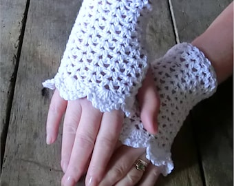 Lace Cuff for Summer. Goth Style Cuff, Wedding, Crochet PATTERN PDF. Instant Download