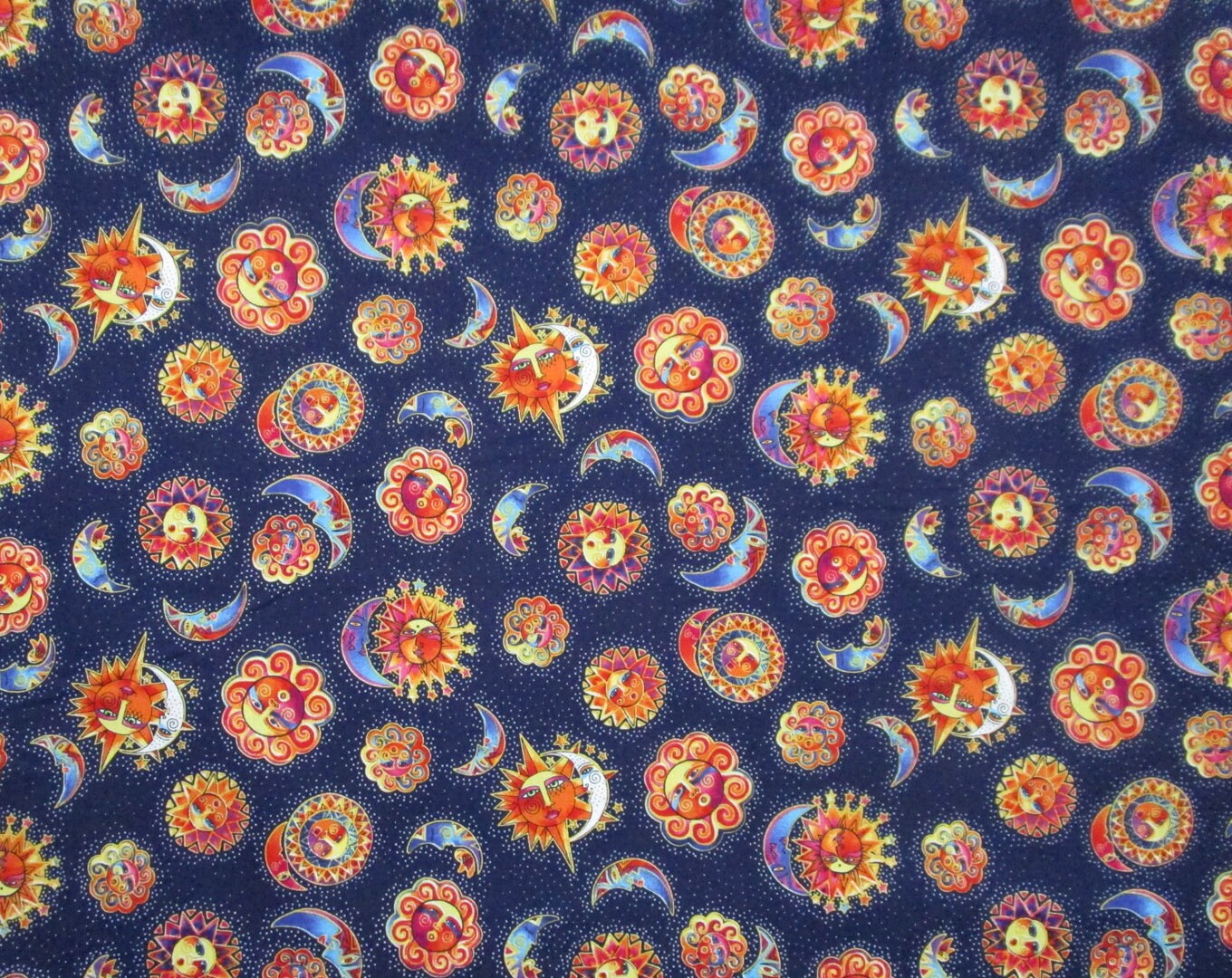 Laurel Burch Celestial Suns Moons Blau Orange Gelb Quilter's Weight Baumwolle Druck Stoff - Material - Meterware - Meterware