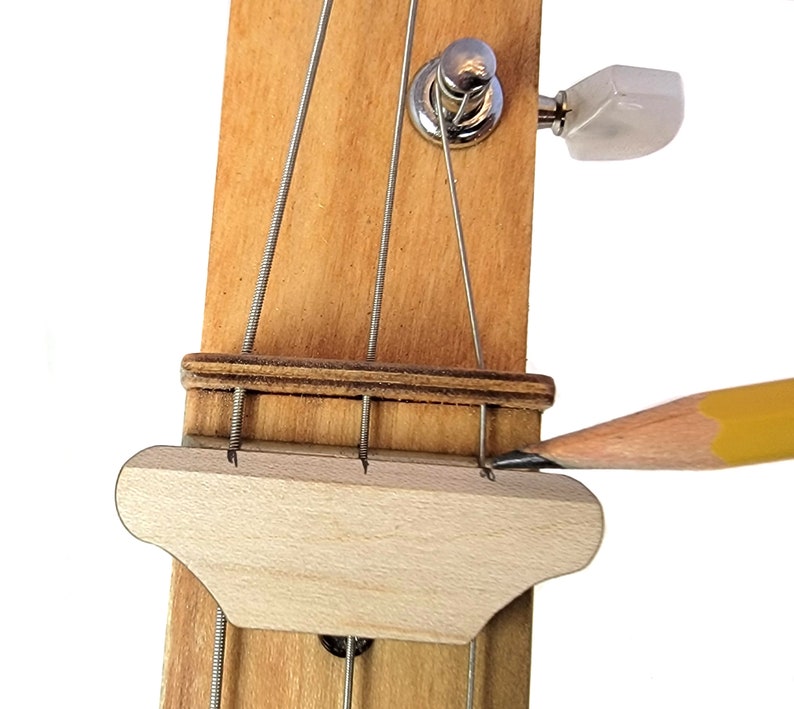 Das Hubcap Howler 3-Saiten Resonator Gitarren-Kit Bild 3