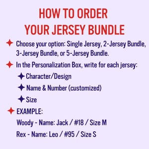 Puede incluir: Un gr&aacute;fico p&uacute;rpura con texto rojo que explica c&oacute;mo pedir un paquete de camisetas. Las instrucciones incluyen elegir una opci&oacute;n de paquete y proporcionar el personaje/dise&ntilde;o, el nombre, el n&uacute;mero y la talla. Se proporciona un ejemplo.