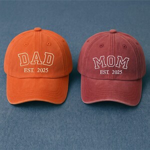 Custom Embroidered Mom Dad Hat, Custom Year Est Parents Hat, Grandpa Gift Hat, Vintage Cap for New Dad, Personalized Father’s Day Gift Hat