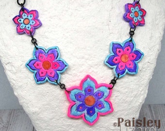 Psychedelic Flower Power bib necklace, boho art jewelry by Paisley Lizard