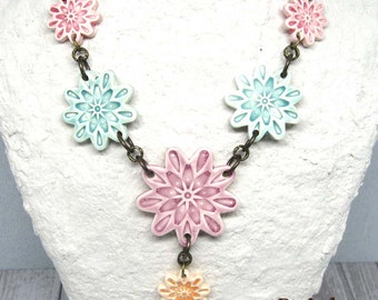 Hippie Chic Flower Power bib necklace, boho art jewelry by Paisley Lizard
