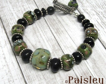 Desert Sage lampwork bead bracelet, Paisley Lizard boho art jewelry