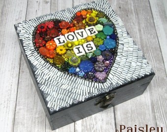 Rainbow Heart jewelry stash box, bead mosaic art by Paisley Lizard