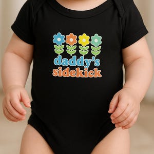 Jednoczęściowy kombinezon dla niemowląt Daddy’s Sidekick | Idealny prezent dla przyszłych mam i ojców!