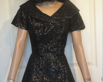 Vintage 50s Flocked Black Striped Glitter Party Dress Taffeta Wide Collar B36